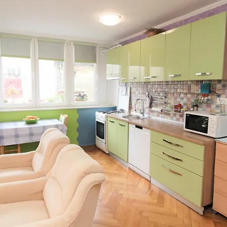 Apartment Pula 풀라