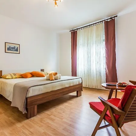 Apartment Pula Apartment