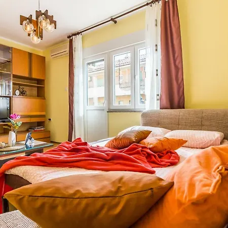 Pula Apartment *