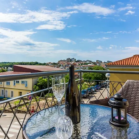 Pula Apartment *